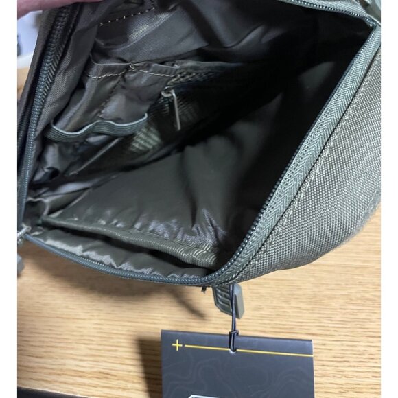 Highland Tactical Barrage MOLLE Shoulder Bag With Multiple Pockets Dark Green - Picture 7 of 12